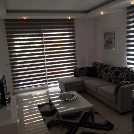 Apartmán Апартаменты В Центре Алании Alanya